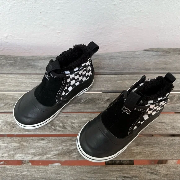 Vans Kids Black and White Checkered Waterproof Boots - Picture 10 of 15